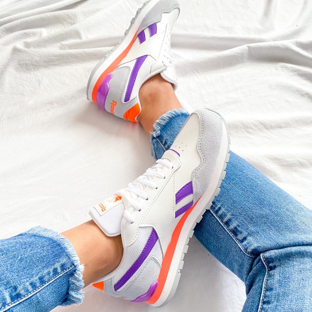 NWT Reebok classic sneaker